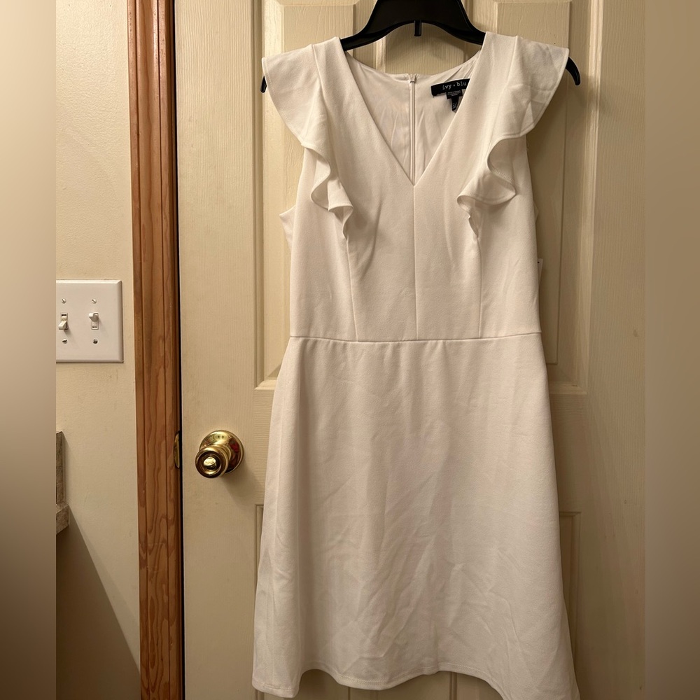 NWTs size 10 White Dress